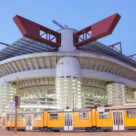 Bilocale in Bande Nere-metro rossa Duomo-2